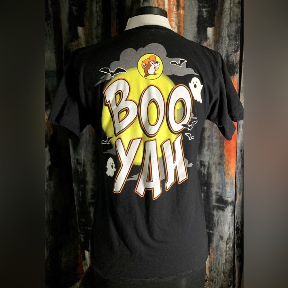 Buc-ees Halloween Boo Yah Graphic T-shirt | Unisex Youth Large - Picture 9 of 10
